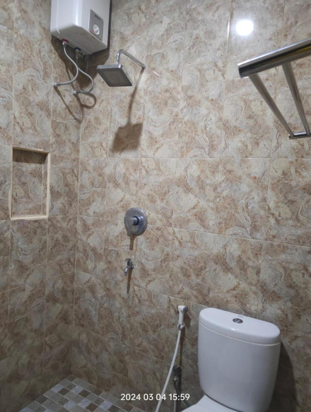 Sulfat Indah Home Stay Syariah Ngadipuro Bagian luar foto